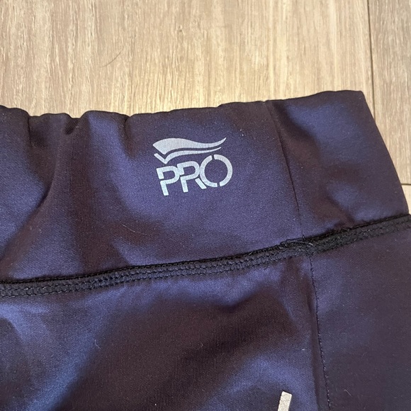 Running shorts - Picture 10 of 11